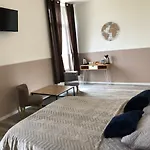 Bed & Breakfast Domaine-de-la-borde A Epernay 4*