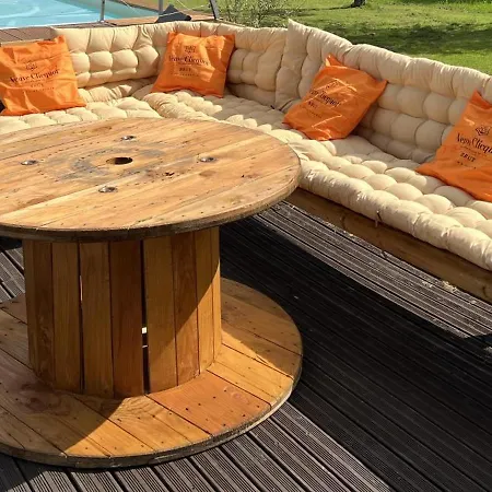 Domaine-de-la-borde A Epernay לינה וארוחת בוקר Mardeuil