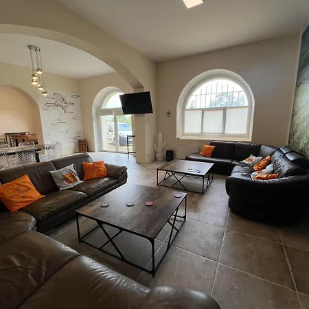 Domaine-de-la-borde A Epernay Panzió 4*